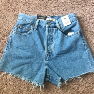 Levi’s women’s ribcage shorts